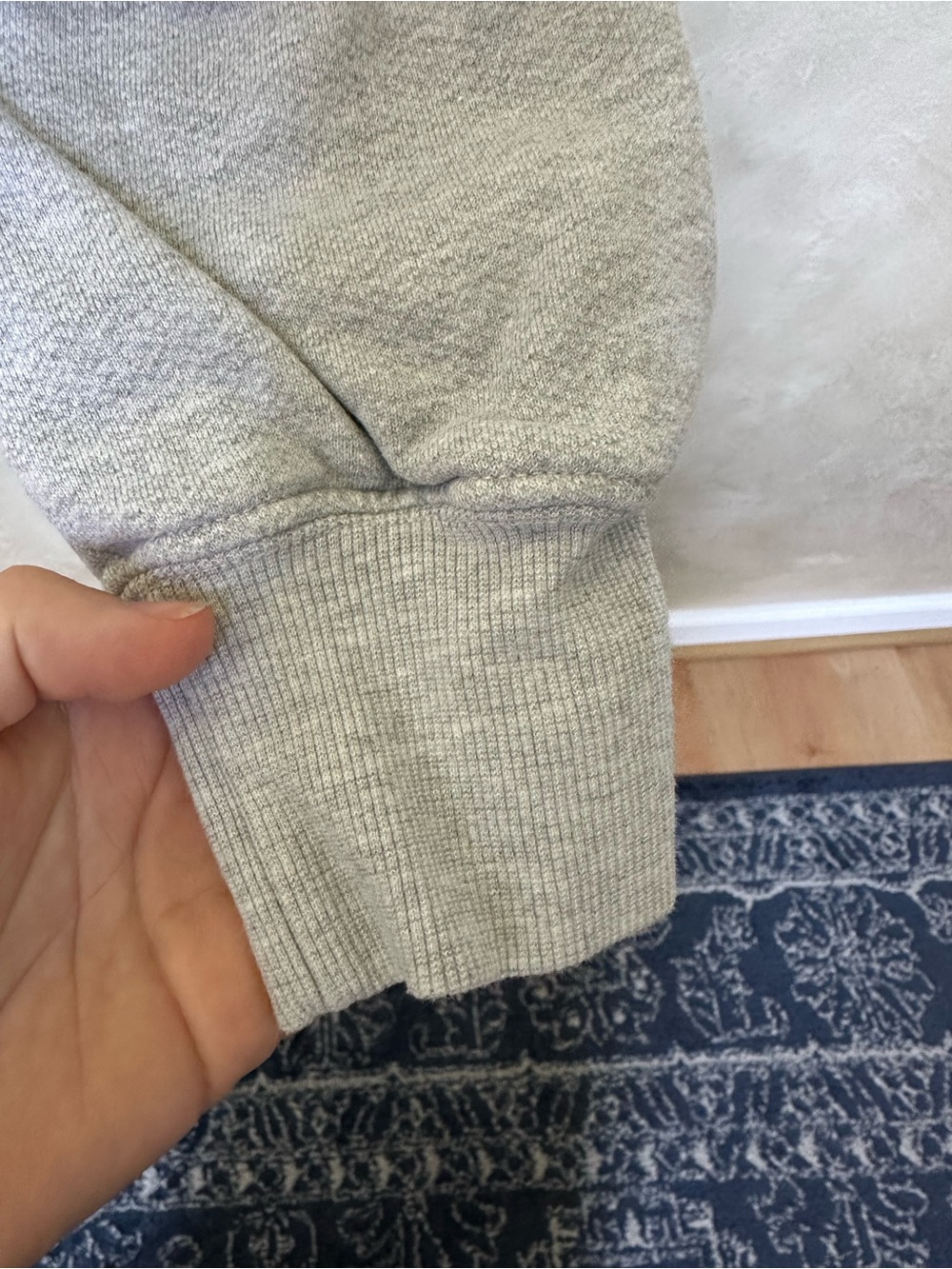soulcycle Light Grey Half-Zip Sweatshirt with SOUL Logo size large - Picture 5 of 10